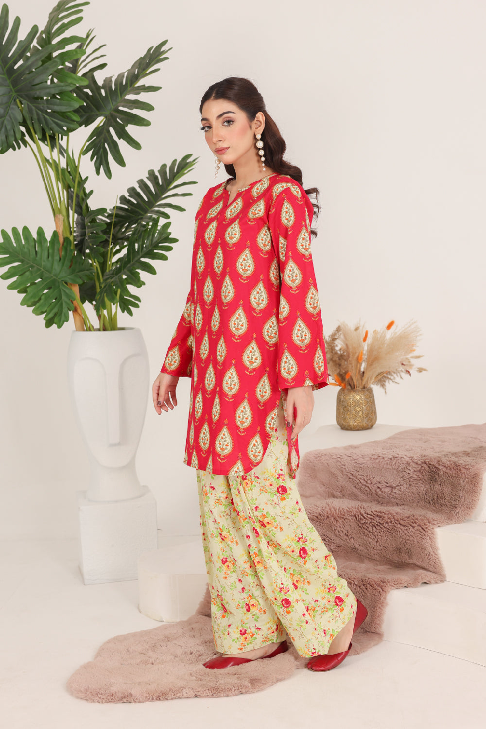 UNSTITCHED LAWN SUIT